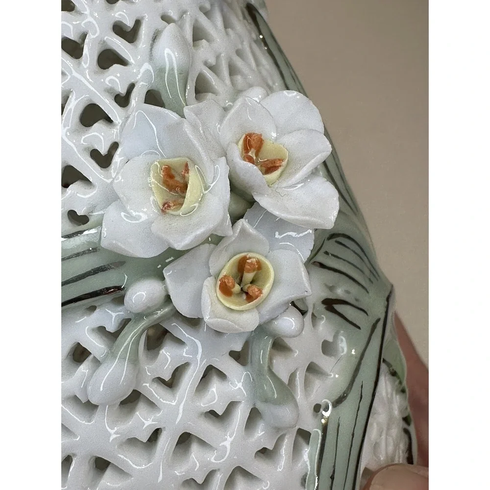 Reticulated Chinese Porcelain Vase Gold Handle White Flower Floral 8